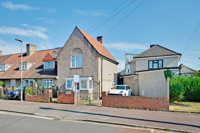 3 bed end terrace house