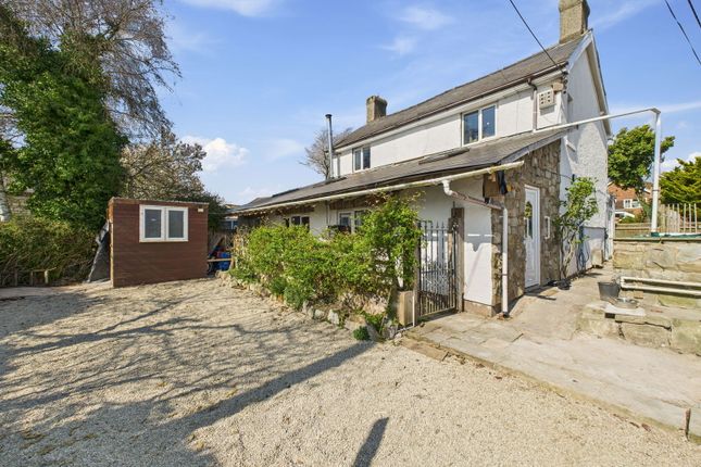 4 bed detached house