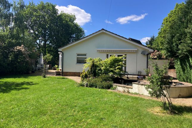 Bull Lane, Chalfont St. Peter... 3 bed bungalow for sale