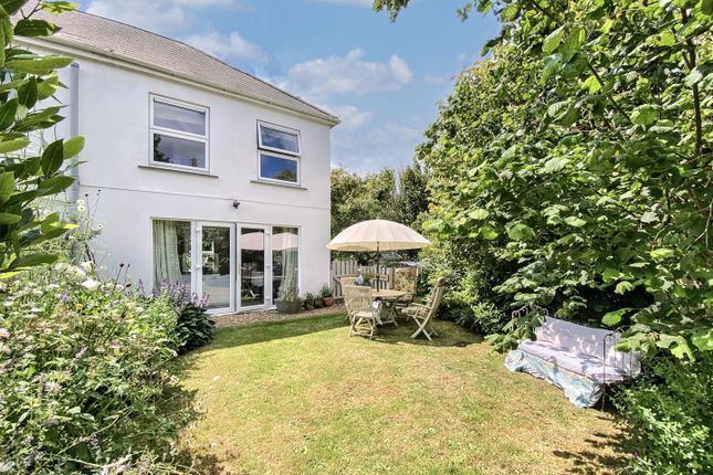4 bedroom semi-detached house for sale