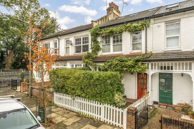 Chamberlain Road, London N2 4 bed house for sale