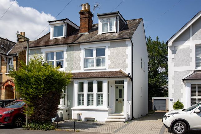 4 bedroom semi-detached house for sale