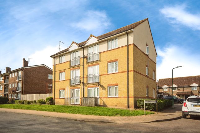 2 bedroom ground floor flat for sale
