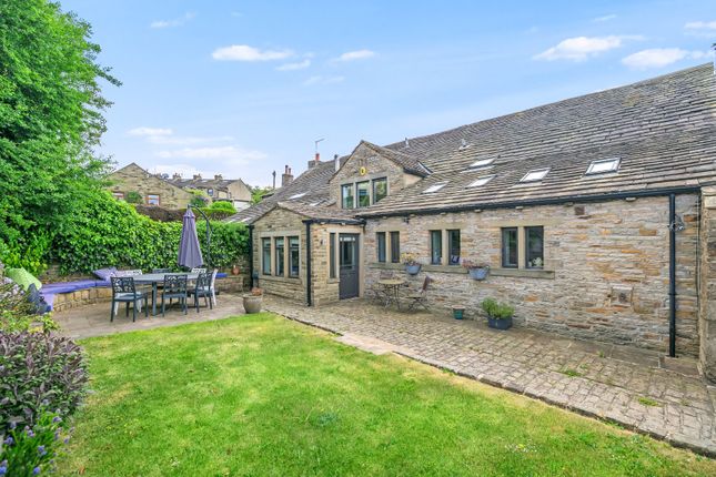 West Lane, Bradley, Skipton, North... 5 bed semi