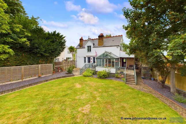 4 bed detached house