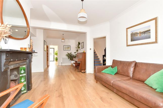4 bed semi-detached house