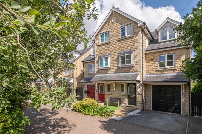 Keplestone Mews, Leeds LS17 4 bed townhouse for sale