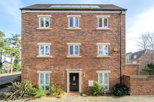 Acorn Way, Orpington 4 bed end of terrace house for sale