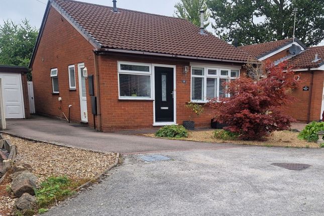 Woodfield Close, Cannock WS11 2 bed detached bungalow for sale