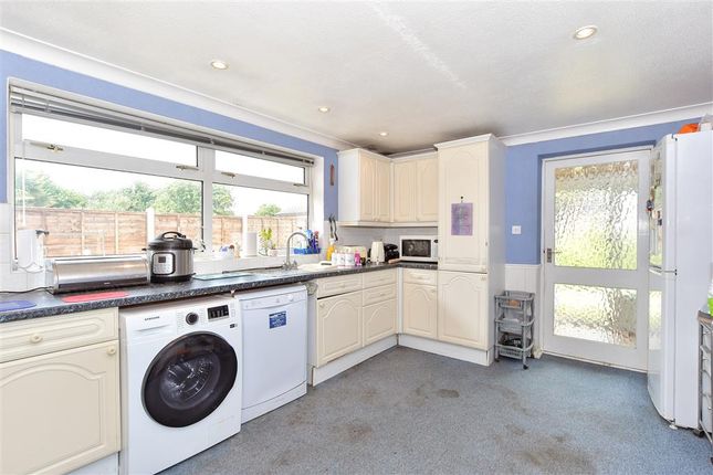 3 bed detached bungalow