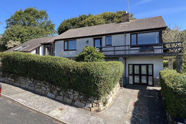 4 bed detached house