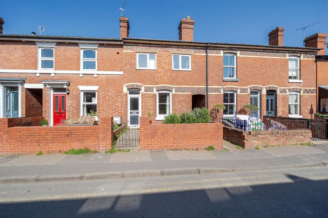 4 bed terraced house