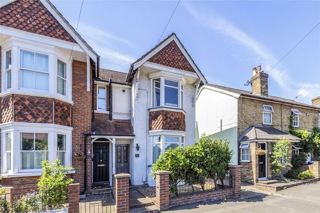 Eastworth Road, Chertsey KT16 3 bed semi