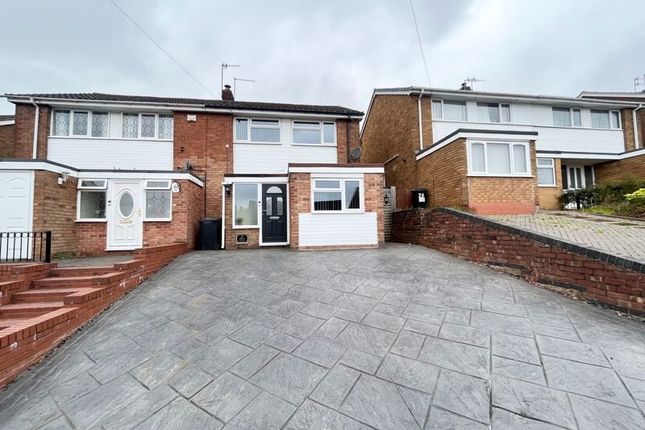 Walker Avenue, Brierley Hill DY5 3 bed semi