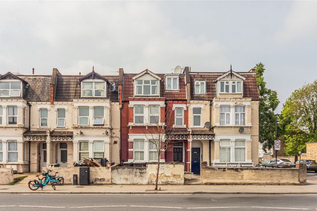 Green Lanes, London, N8 2 bed apartment for sale