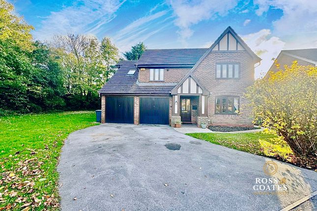 5 bed detached house