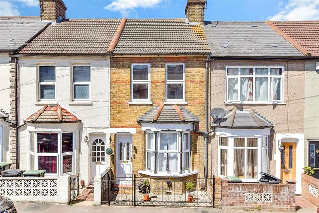 Rounton Road, Waltham Abbey, Essex 3 bed terraced house for sale