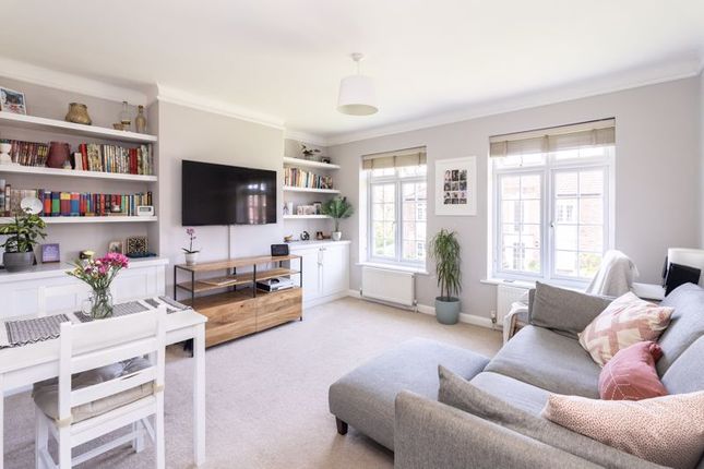 Rythe Court, Portsmouth Road, Thames... 2 bed apartment for sale