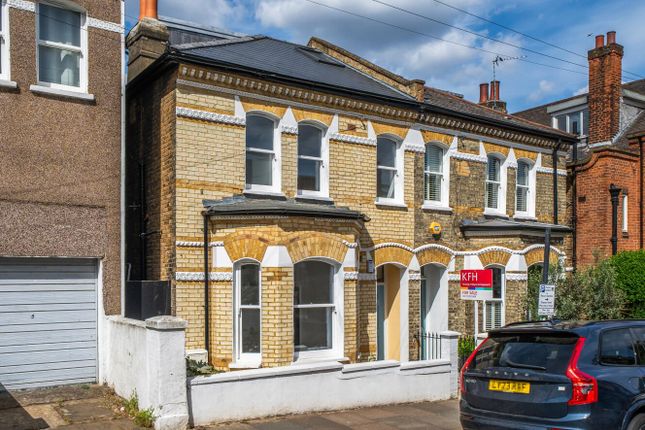 5 bed terraced house