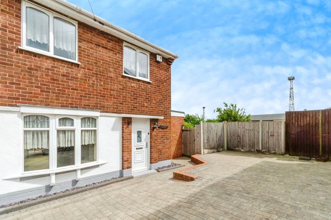 3 bed semi-detached house