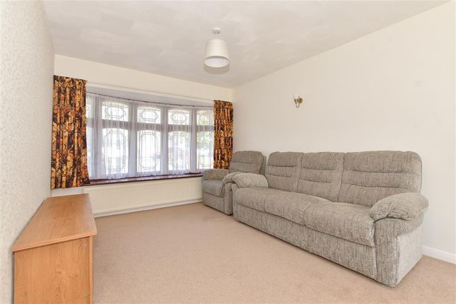 4 bed detached house