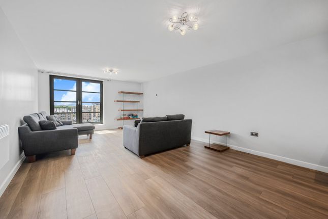 Commercial Road, London 2 bed flat for sale