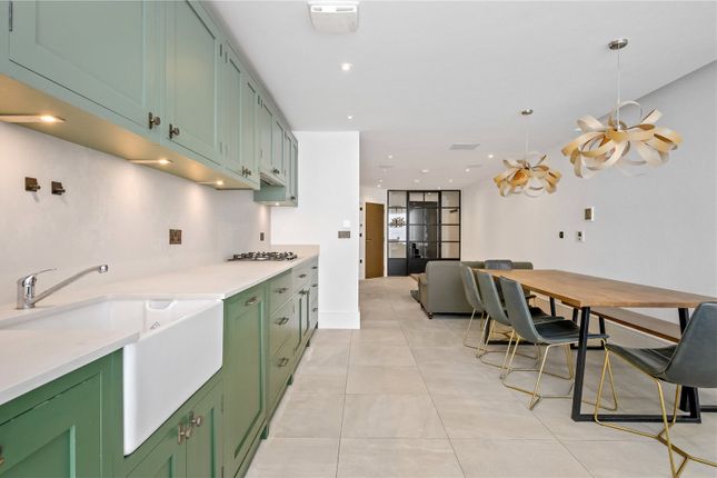 Calvin Street, London, E1 4 bed terraced house for sale