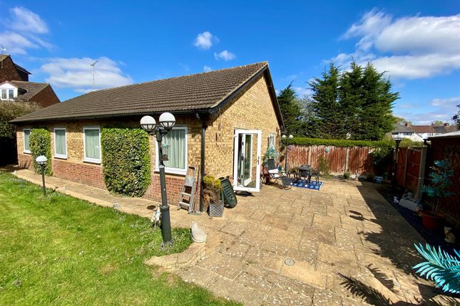Clive Close, Potters Bar EN6 4 bed detached bungalow for sale