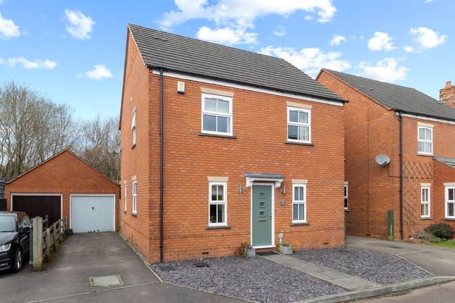 9 Lady Somerset Drive, Ledbury... 3 bed detached house for sale