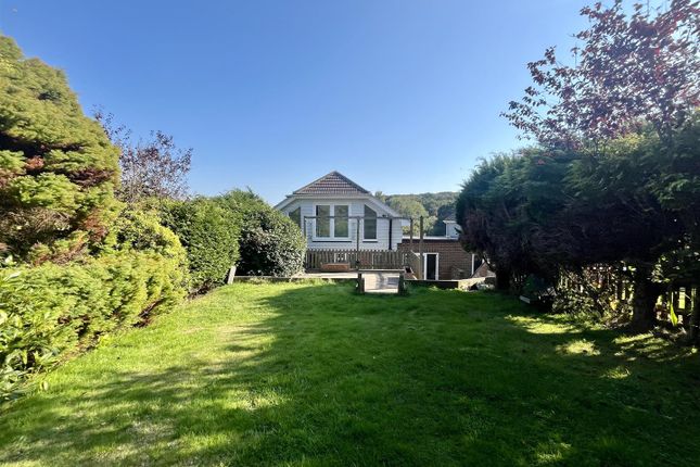 4 bedroom link detached house for sale