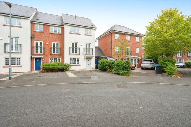 4 bedroom town house for sale