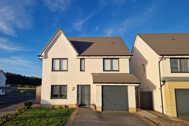 4 bed detached house