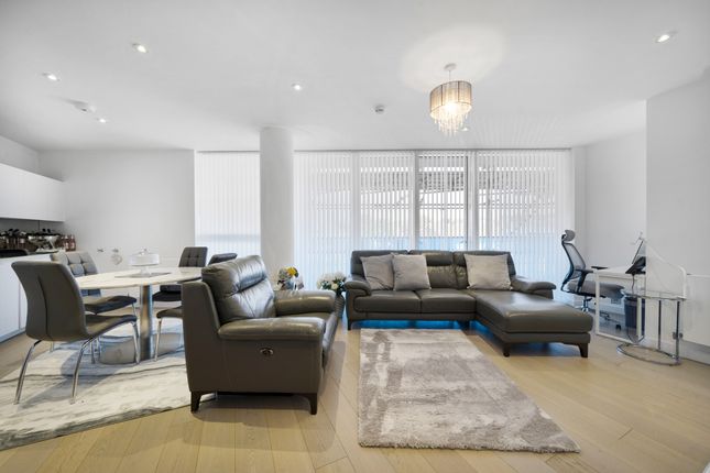 River Gardens Walk Greenwich SE10 2 bed apartment for sale