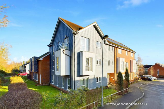 2 bed flat