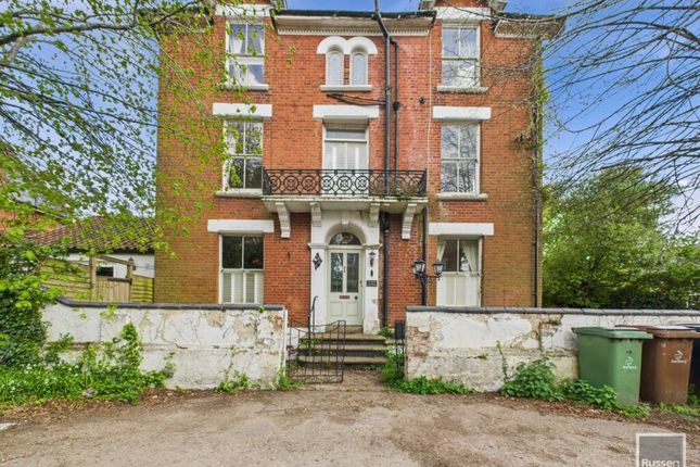 4 bed semi-detached house