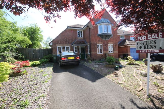 4 bed detached house