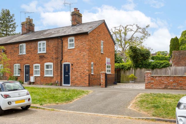 Russells Slip, Hitchin SG5 3 bed end of terrace house for sale