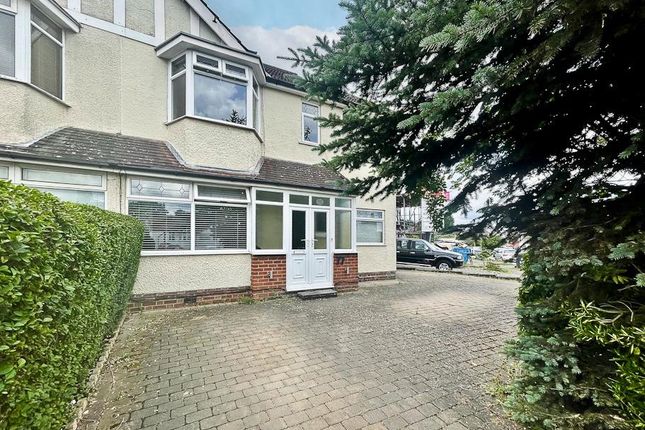 Auckland Road, Potters Bar EN6 5 bed semi