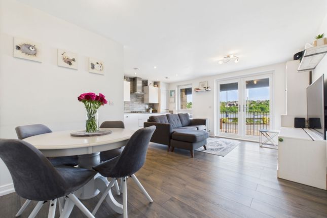1 Knights Templar Way, Rochester ME2 2 bed apartment for sale