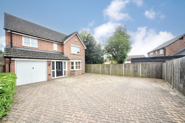 Lambert Close, Luton, Bedfordshire, LU2 4 bed detached house for sale