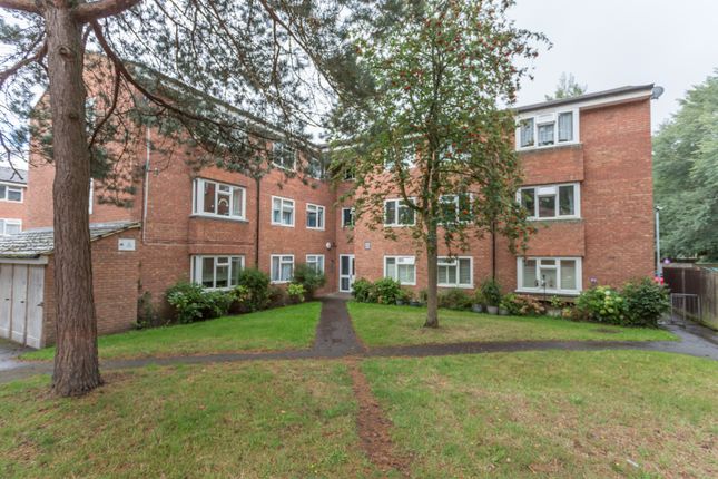 2 bedroom ground floor flat for sale