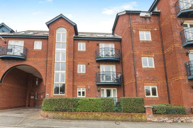 3 bed flat