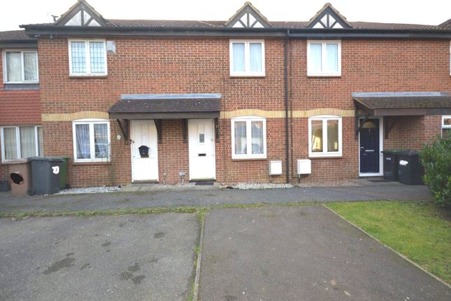 Elveden Close, Luton, Bedfordshire, LU2 2 bed terraced house for sale