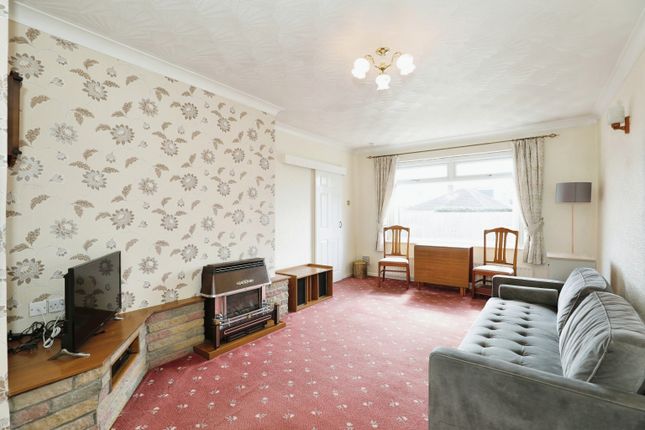 2 bedroom semi-detached bungalow for sale