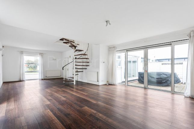 4 bed semi-detached house