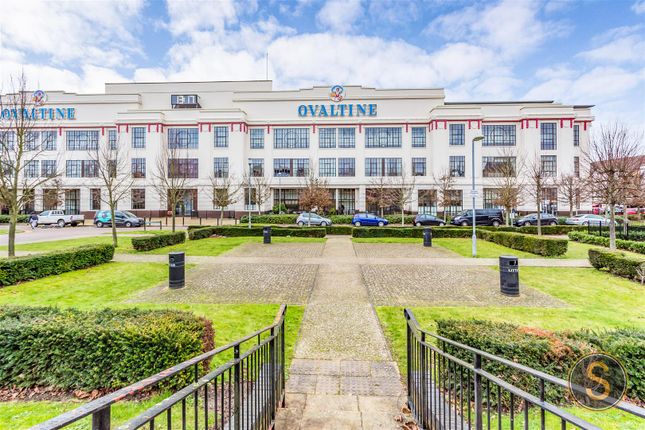 Ovaltine Court, Kings Langley 3 bed duplex for sale