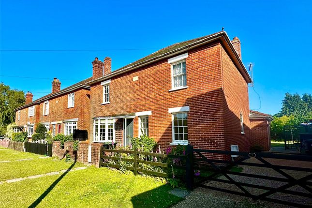 2 bedroom semi-detached house for sale
