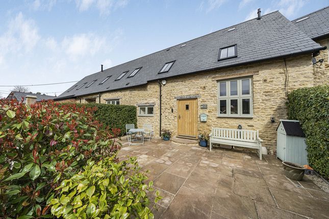 2 Irons Court, Middle Barton, OX7 2 bed cottage for sale