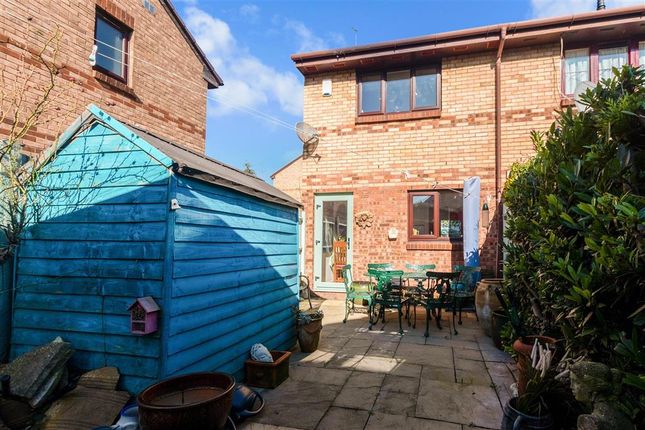 Kenwyn Road, Dartford, Kent 2 bed end of terrace house for sale