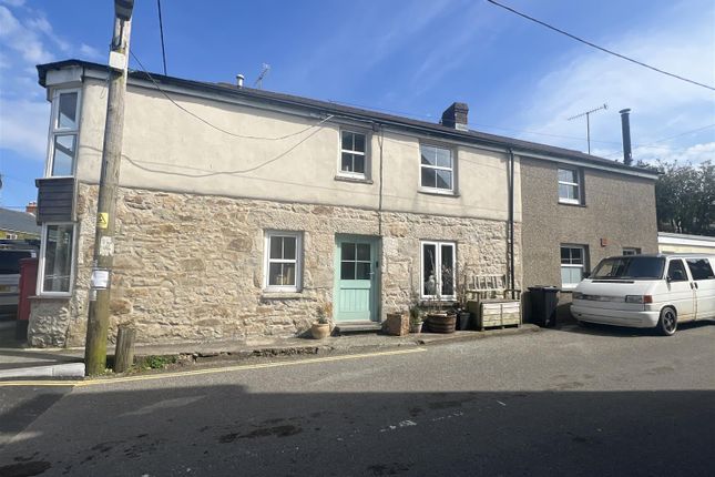 3 bed end terrace house